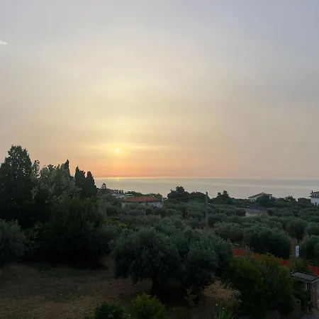 Light House 13 Pers Il Faro - Paradise With Sea View Feriehus Ortona