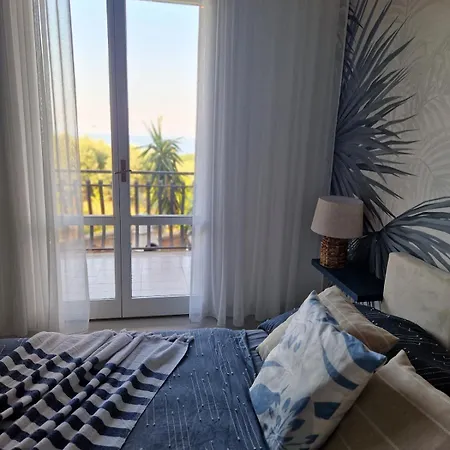 Light House 13 Pers Il Faro - Paradise With Sea View Feriehus Ortona