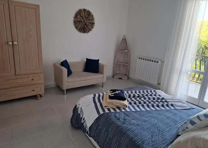 Prázdninový dům Light House 13 Pers Il Faro - Paradise With Sea View